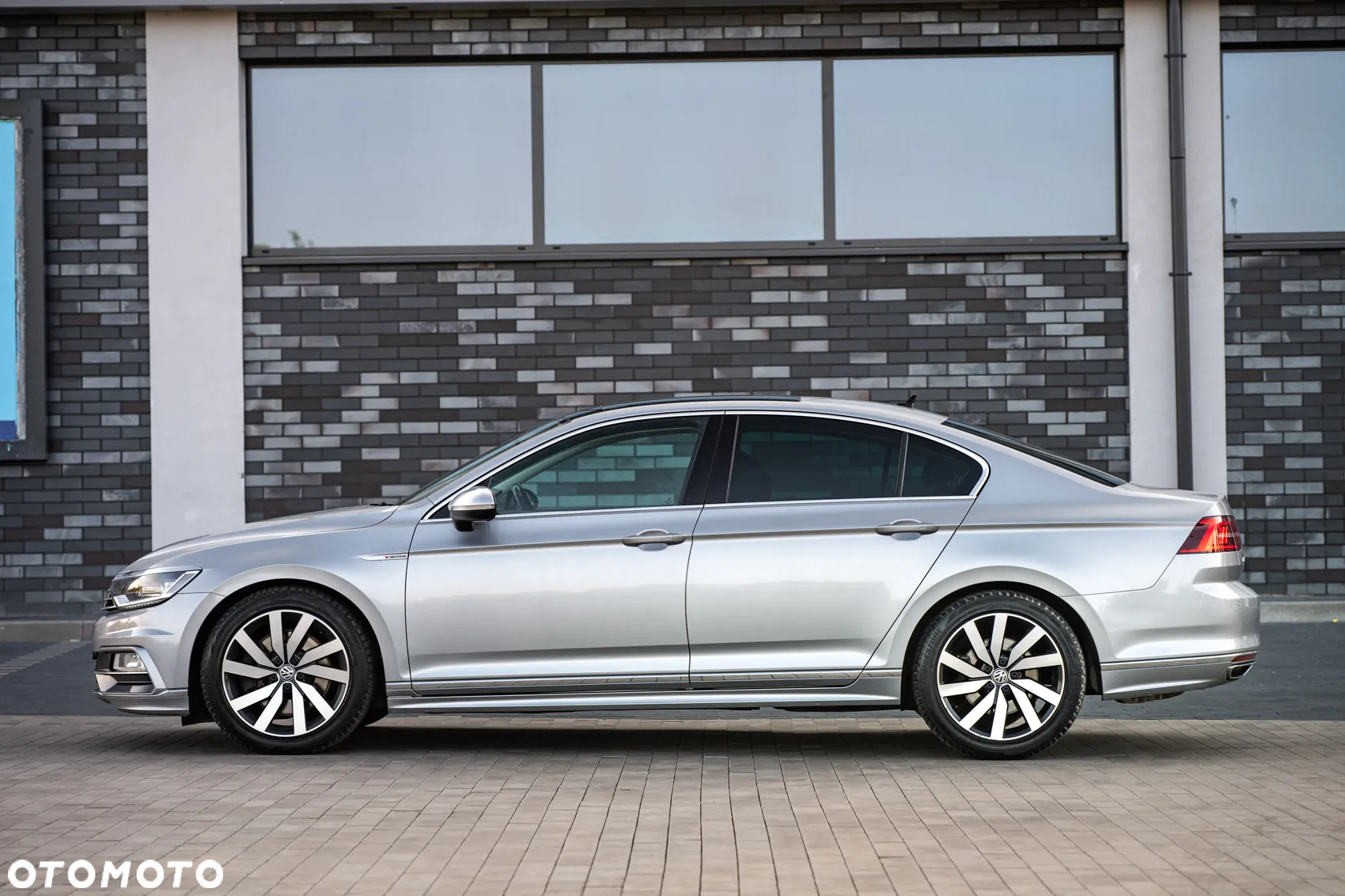 Volkswagen Passat 2.0 TDI Bi-Turbo BMT 4Mot Highline DSG - 4