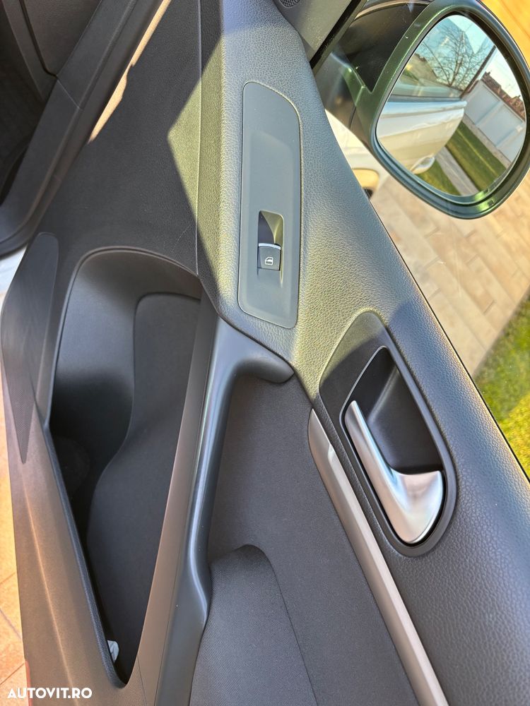 Volkswagen Tiguan - 17