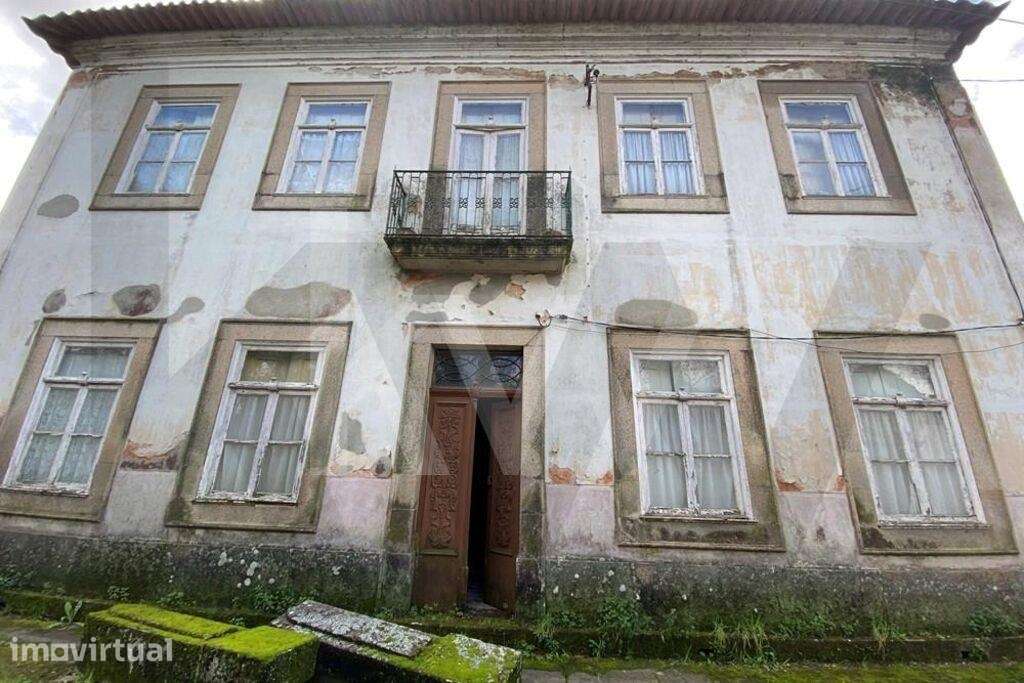 Casa Centenária com 1300m2 de Terreno em Macinhata do Vouga para Recup - Grande imagem: 4/60