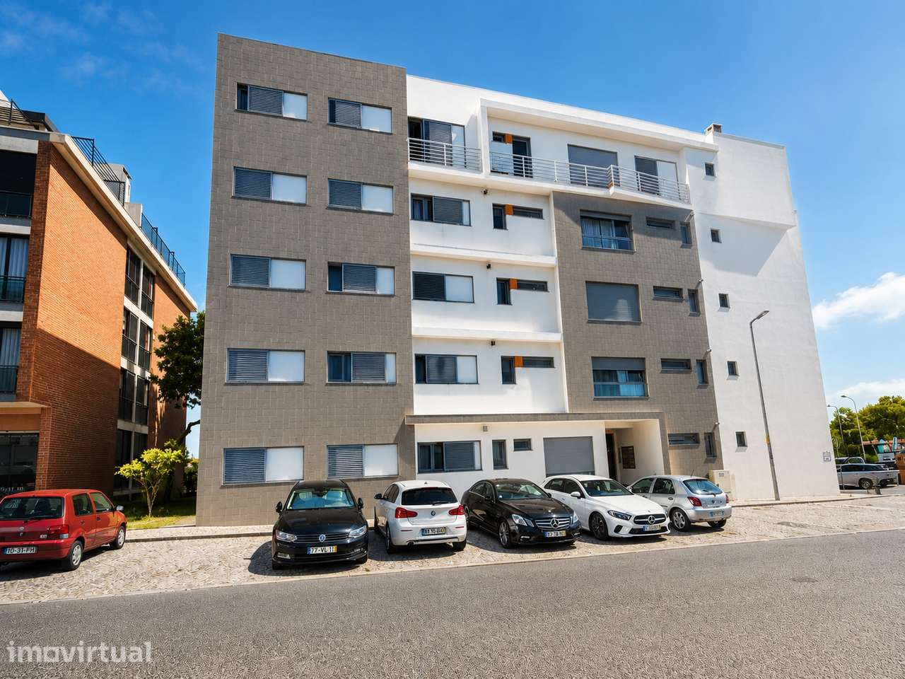 T2 em Alcabideche com garagem, elevador e vista privilegiada para a Se - Grande imagem: 5/20
