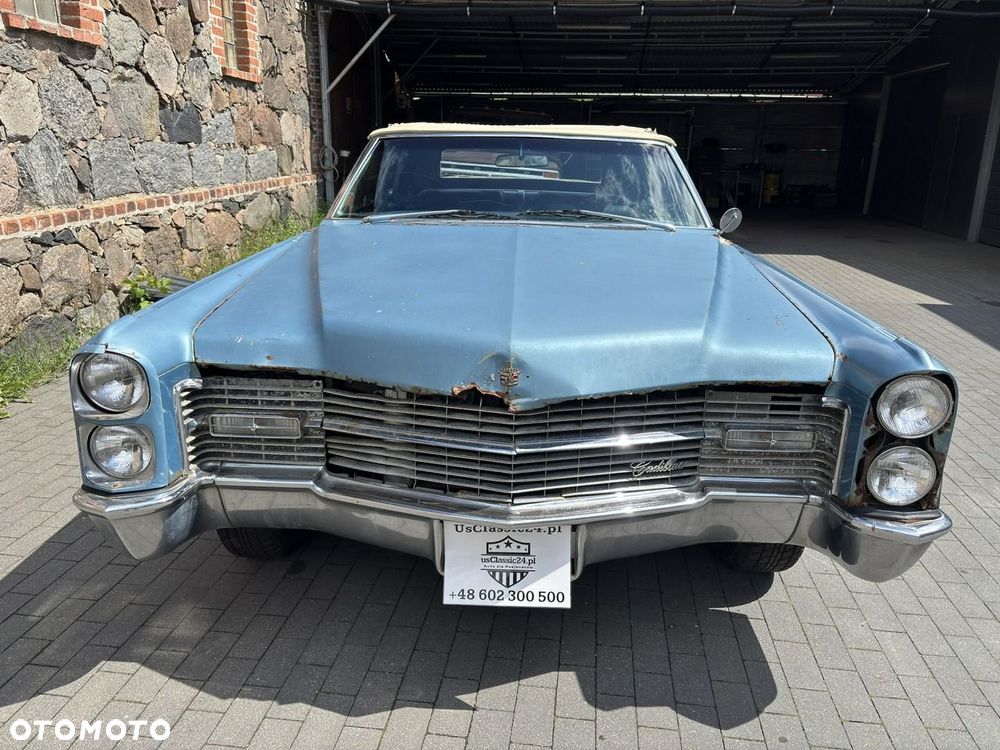 Cadillac Deville - 2