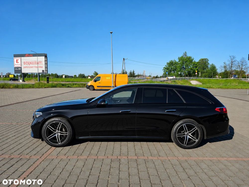 Mercedes-Benz Klasa E 220 d 4Matic 9G-TRONIC Edition AMG Line - 2