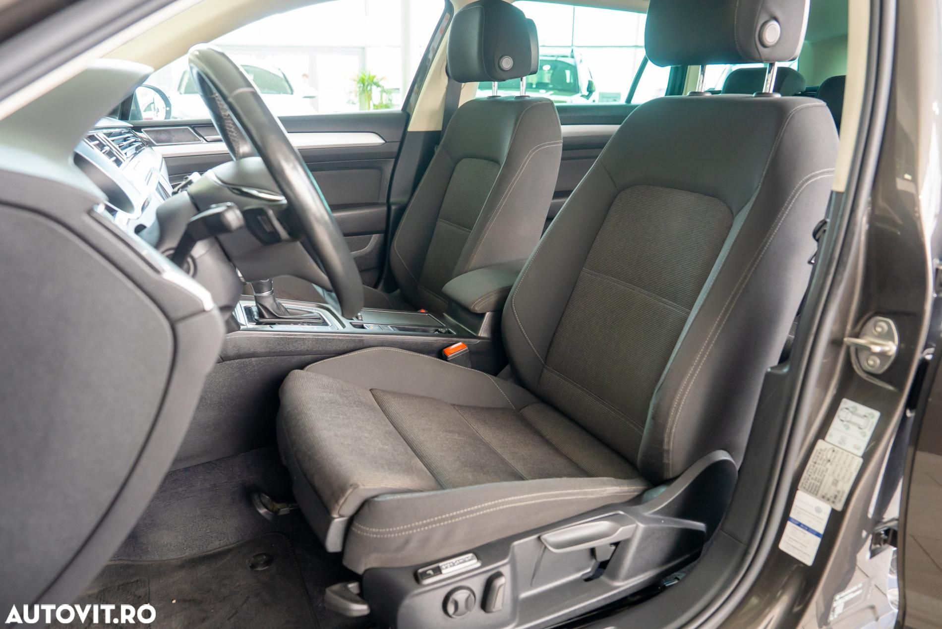 Volkswagen Passat - 18