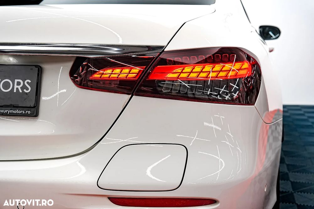 Mercedes-Benz E 300 9G-TRONIC AMG Line - 21