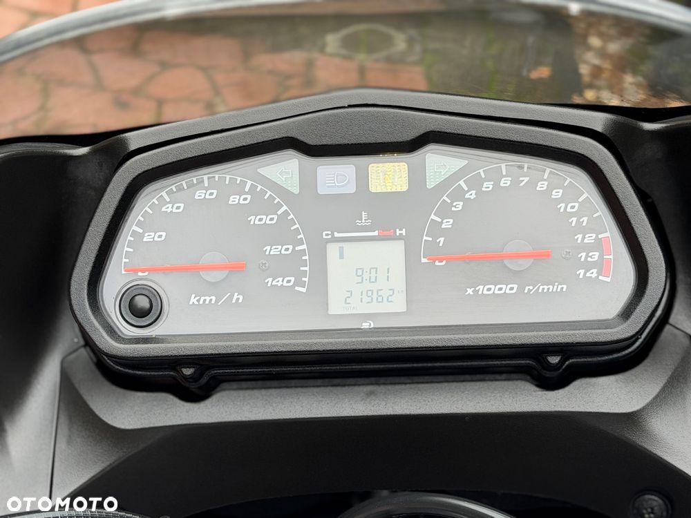 Honda XL - 24