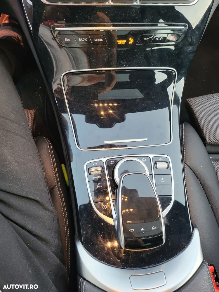 Mercedes-Benz C 300 4MATIC T-Modell Aut. - 5