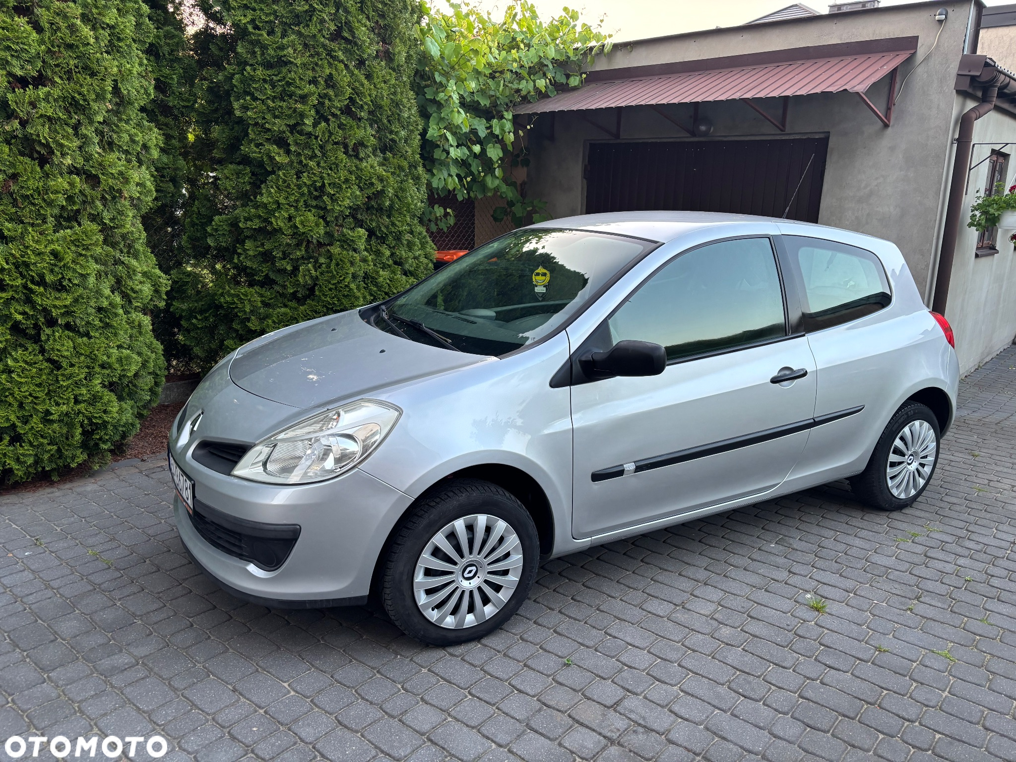 Renault Clio 1.2 16V Arctica - 4