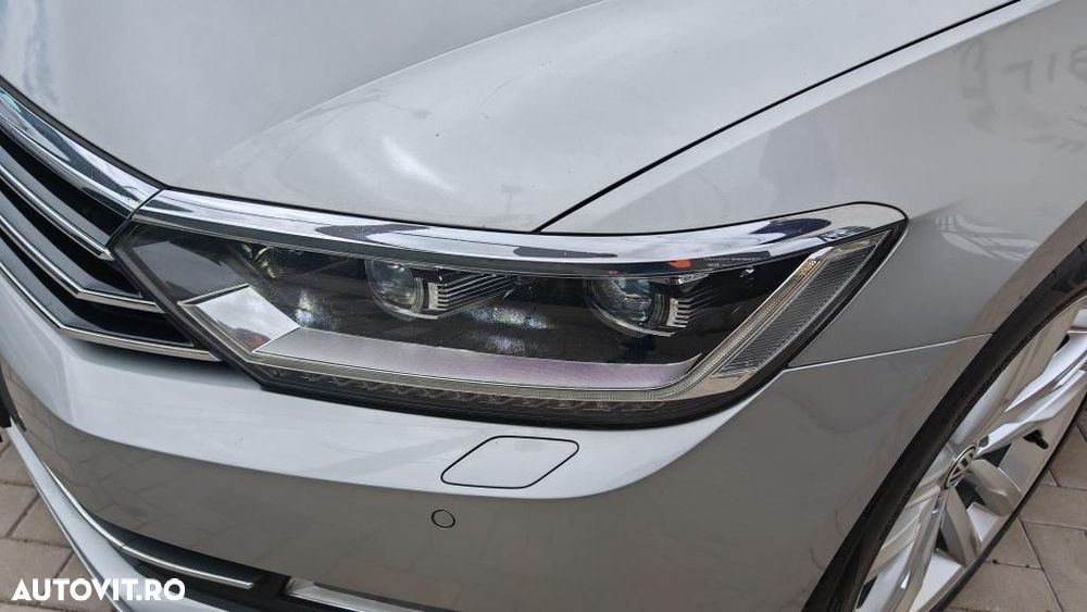 Volkswagen Passat 2.0 TDI SCR DSG Highline - 33