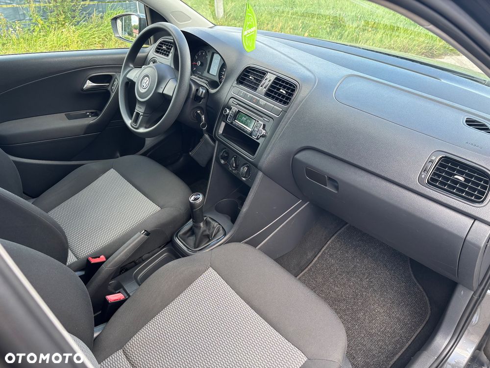 Volkswagen Polo - 11