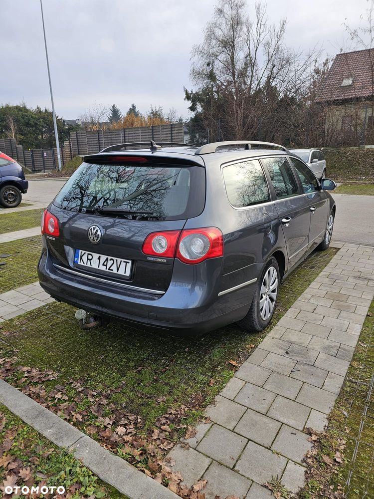 Volkswagen Passat 1.9 TDI DPF BlueMotion - 4