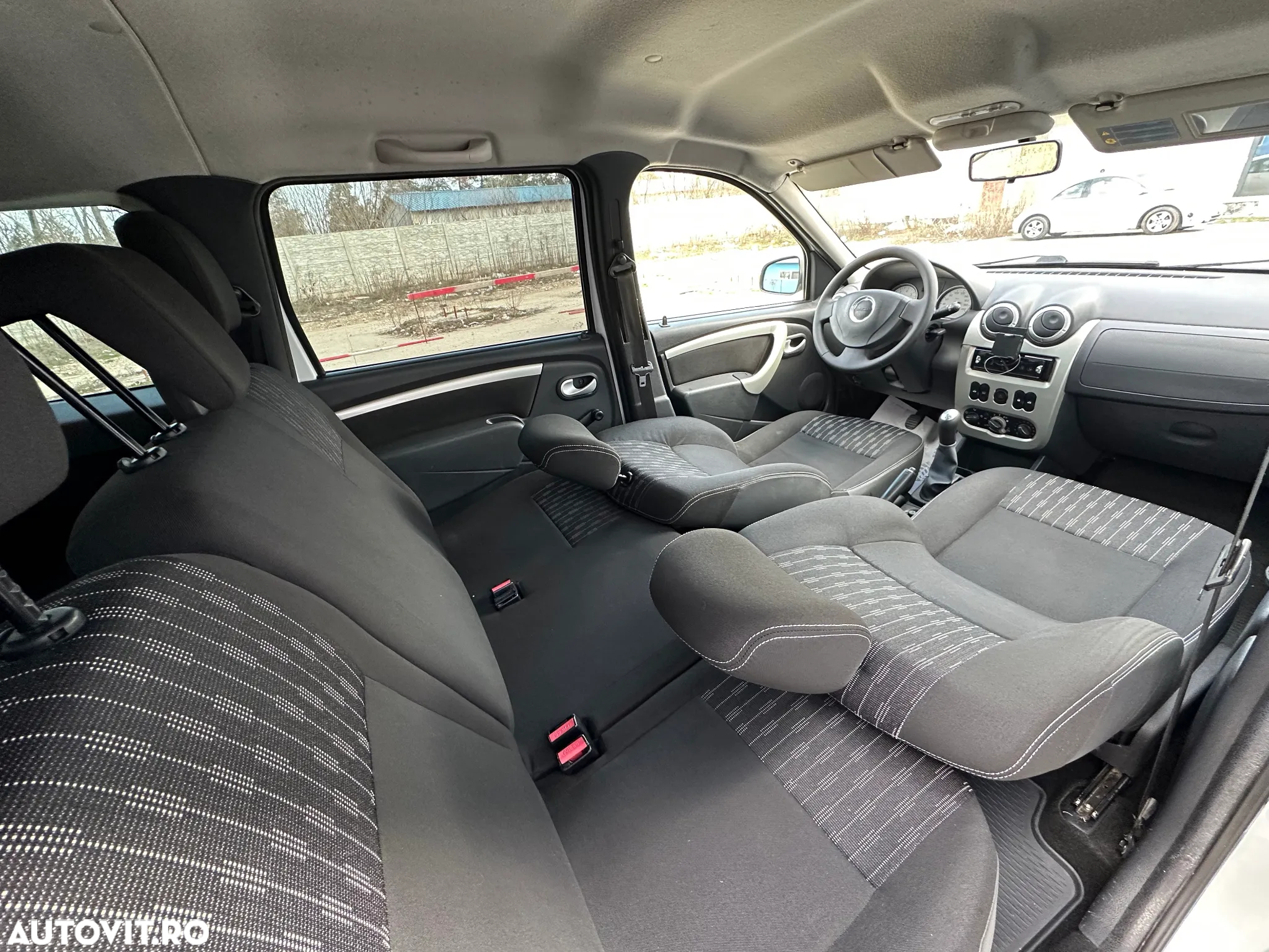 Dacia Logan MCV 1.5 dCi Laureate - 9