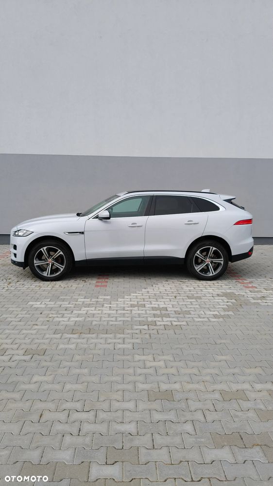 Jaguar F-Pace - 4