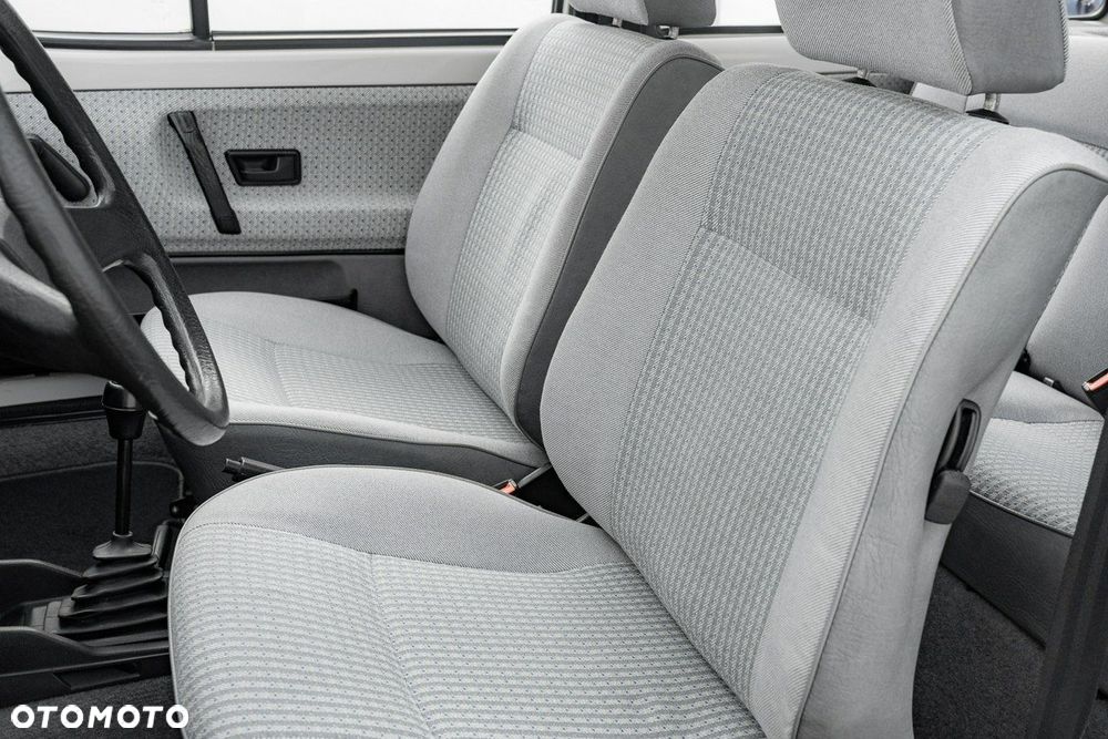 Volkswagen Polo - 16