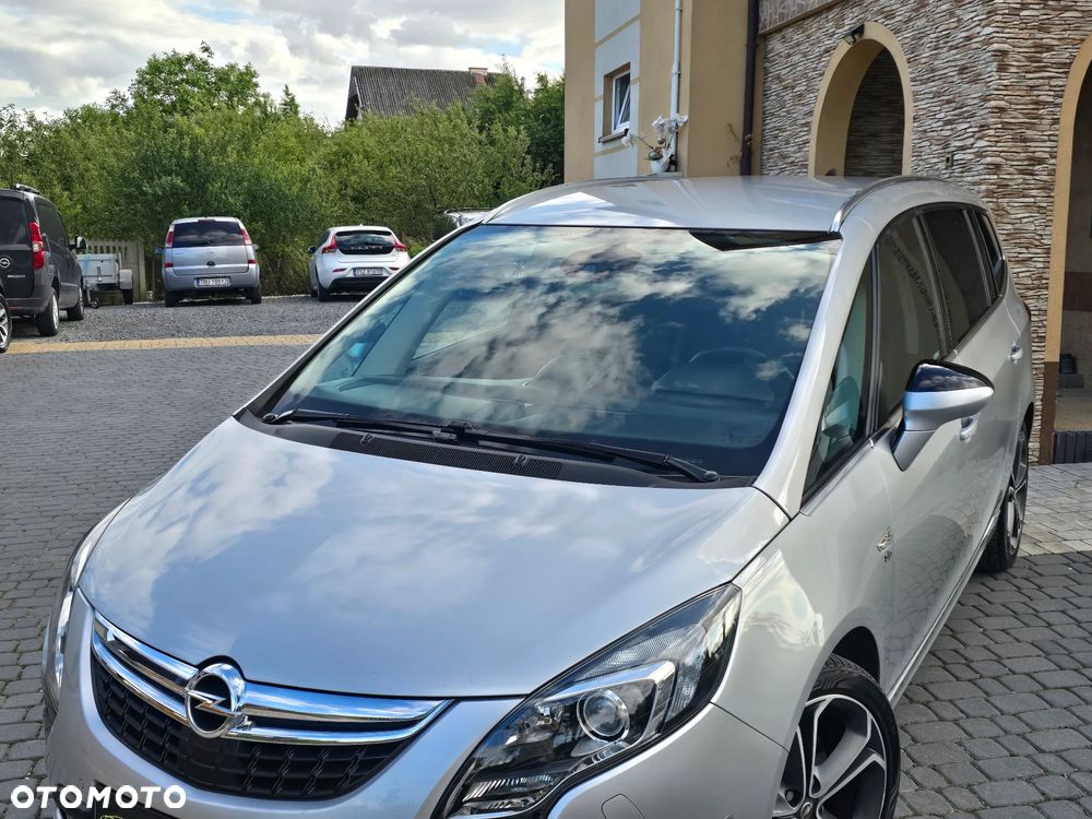 Opel Zafira 1.6 T SIDI Cosmo - 4