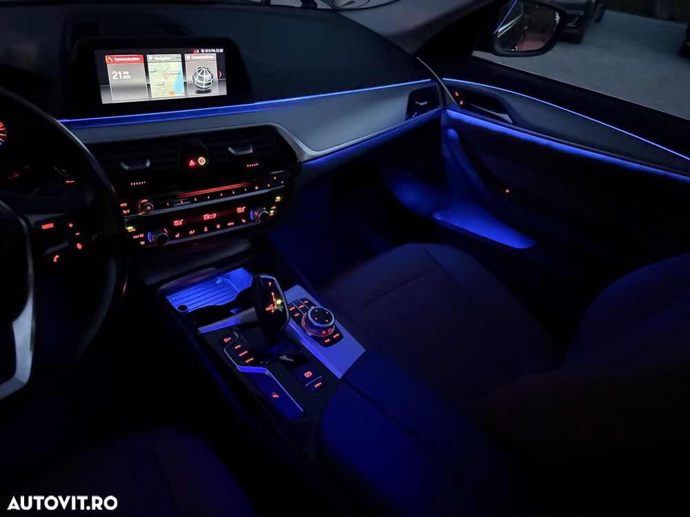 BMW Seria 5 520i Aut. - 28