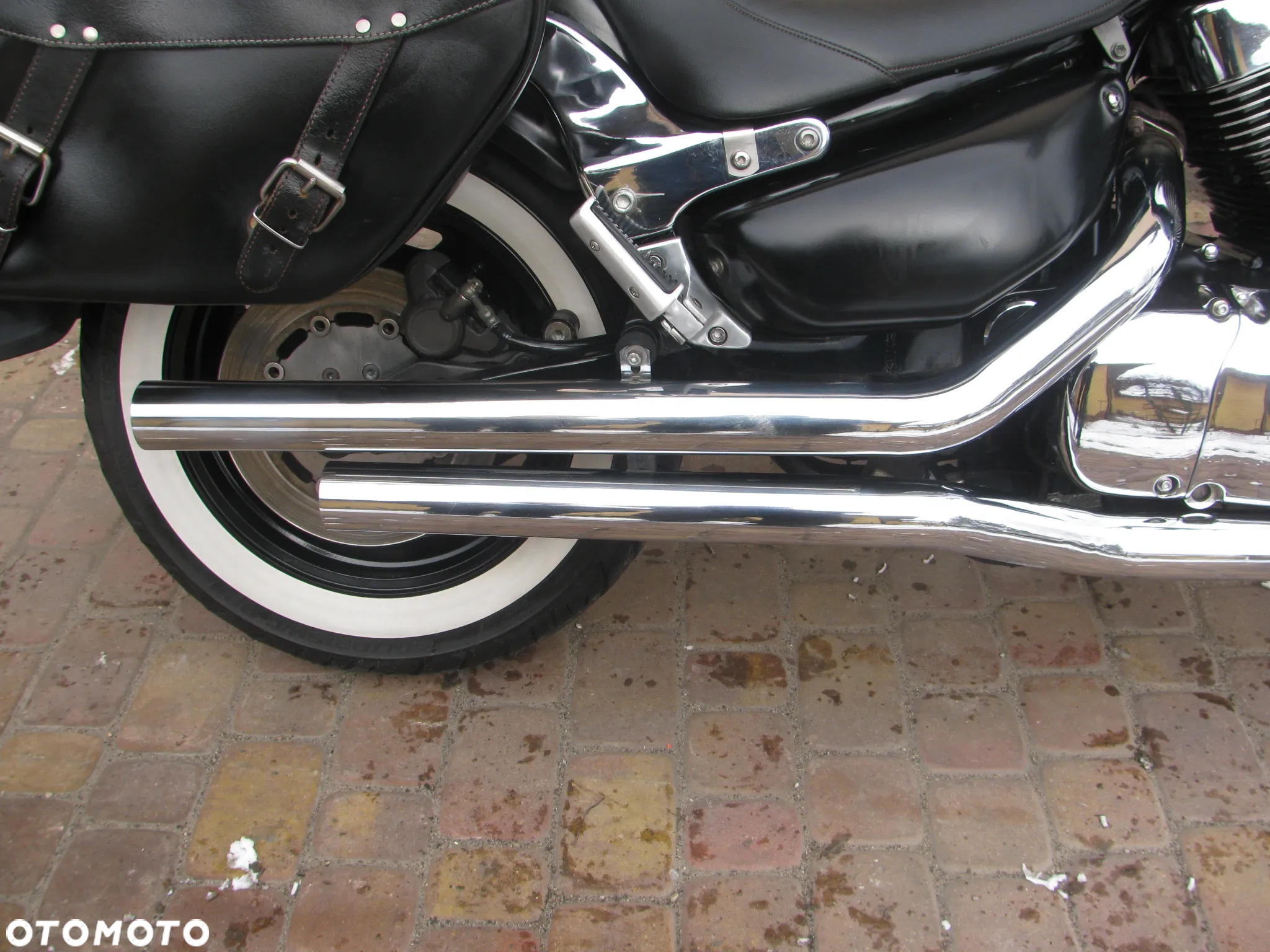 Suzuki Intruder - 32