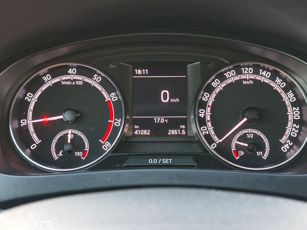 Skoda RAPID 1.0 TSI Ambition - 9