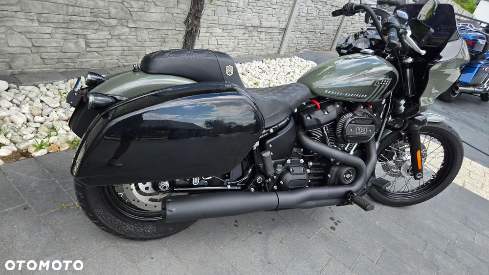 Harley-Davidson Softail Street Bob - 17