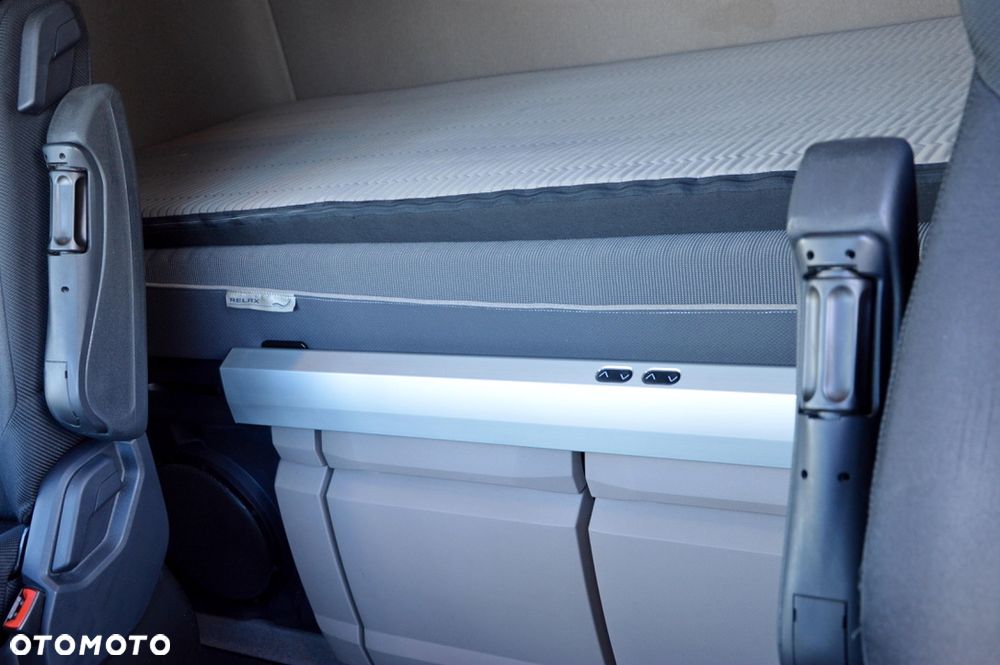 DAF XG+ 530 / ZF INTARDER / KLIMA POST. / SALONKA / FULL LED / ALUFELGI - 38