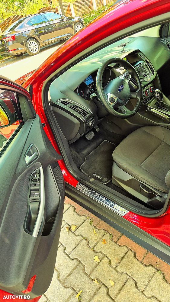 Ford Focus - 12