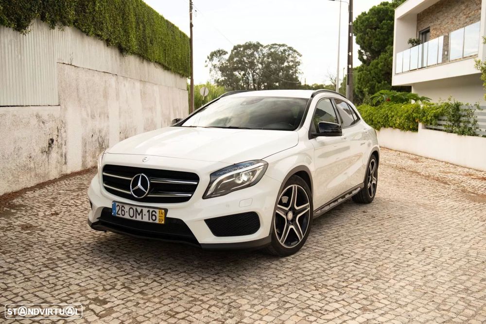 Mercedes-Benz GLA 220 CDi AMG Line