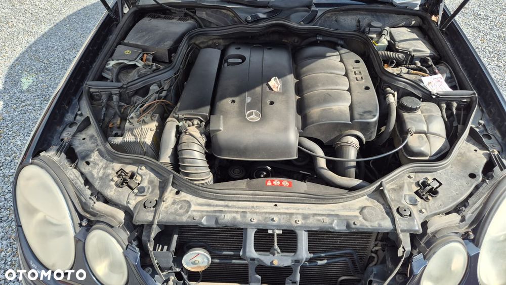 Mercedes-Benz Klasa E 220 CDI Automatik Classic - 22