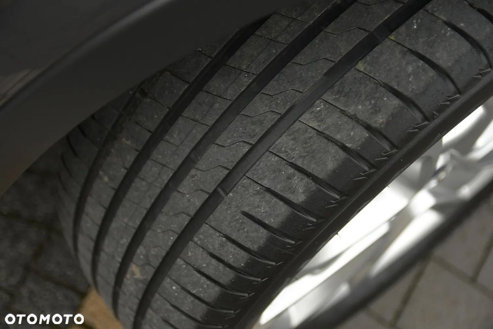 Ford Kuga 2.0 TDCi 4x4 Titanium - 16