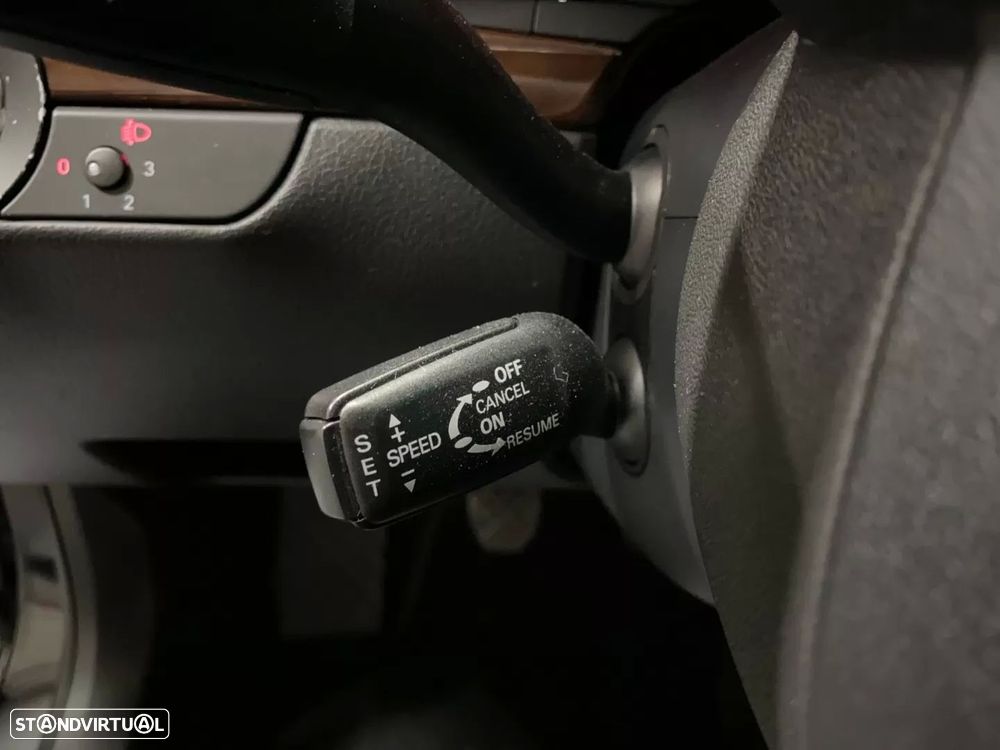 Audi A4 2.0 TDI exclusive - 10