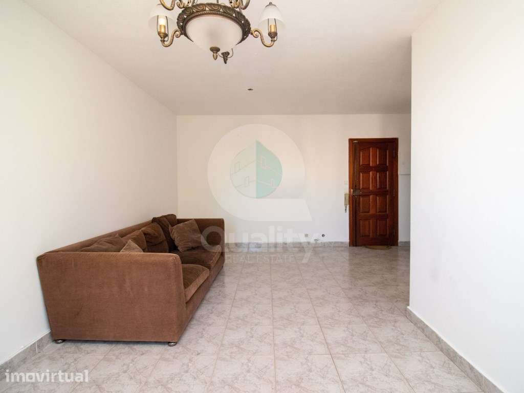 Excelente Apartamento T2 na Cidade Sol - Grande imagem: 3/26