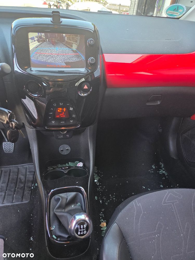 Toyota Aygo x-clusiv - 7
