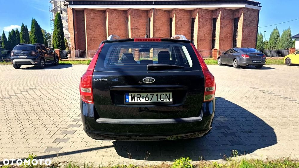 Kia Ceed 1.4 L Euro2012 - 3
