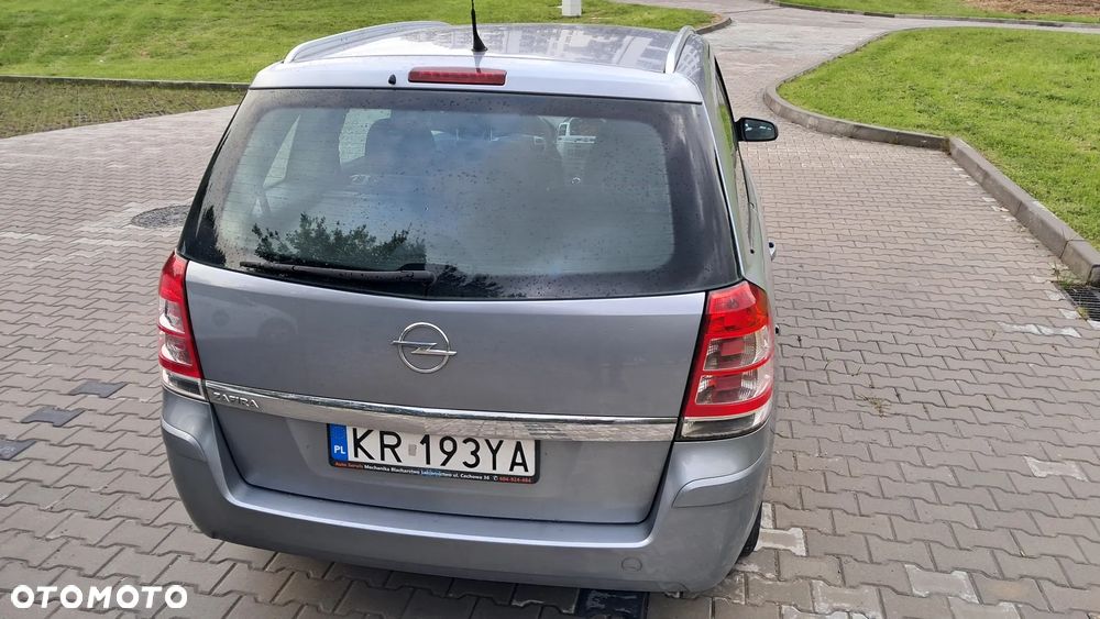 Opel Zafira 1.8 Enjoy - 12