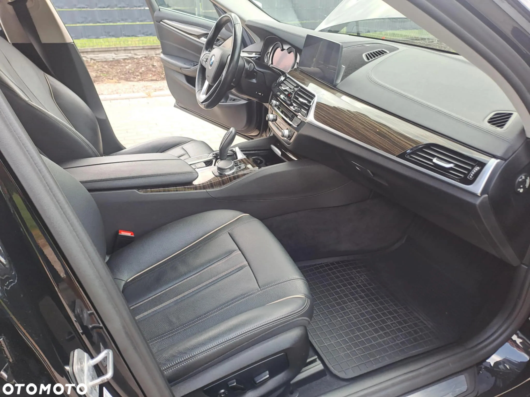 BMW Seria 5 520d Luxury Line - 10