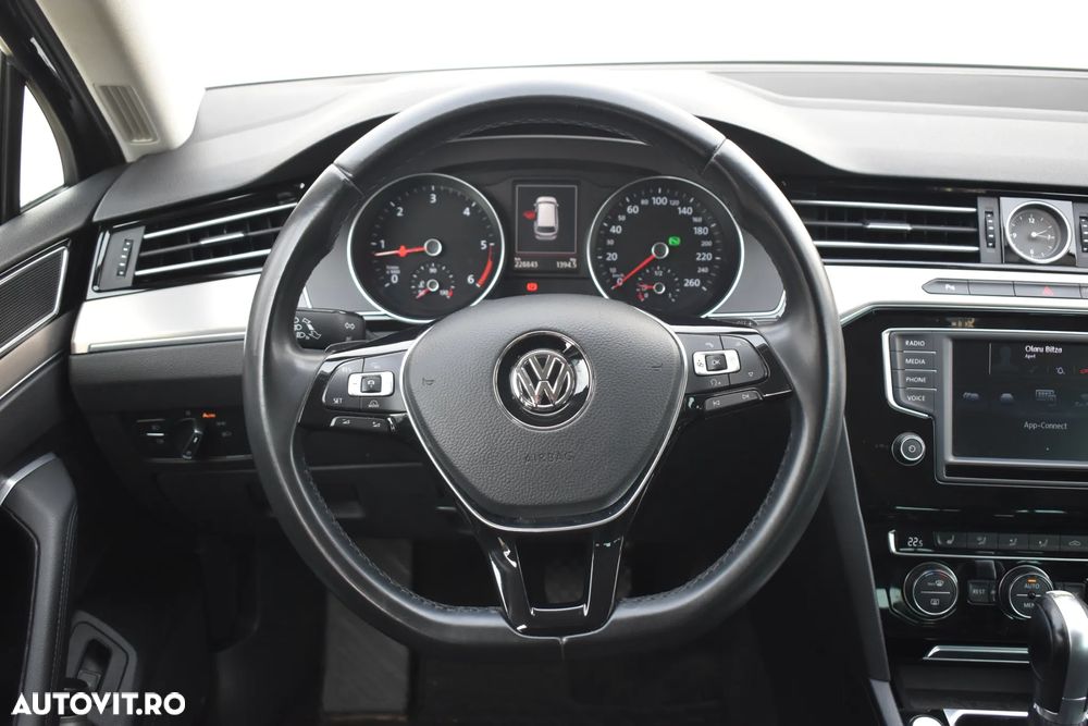 Volkswagen Passat 2.0 TDI DSG (BlueMotion Technology) Highline - 11