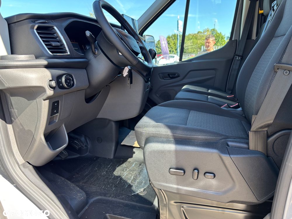 Ford Transit Brygadowy Trend  L4 2.0 Ecoblue 130KM LDT 6.2 M6 RWD - 8