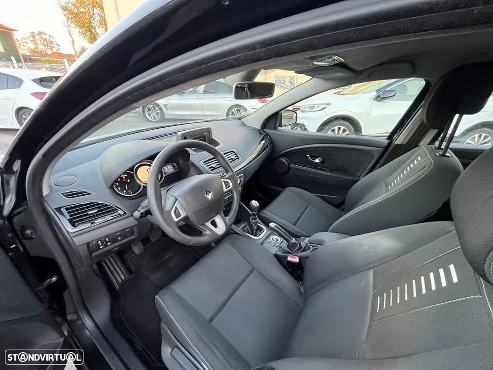 Renault Mégane 1.5 dCi Comfort SS - 23