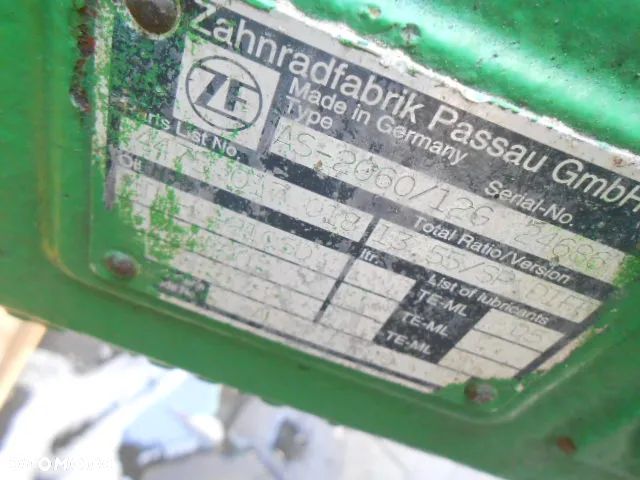 Przednia oś AS2060 TLS bez hamulców John Deere 6920 - 2