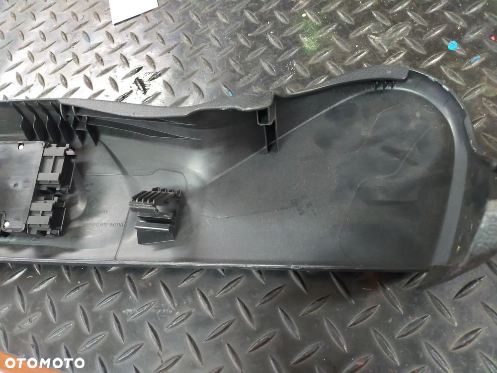 Vw Passat B7 / CC osłona zewnętrzna fotela pasażera 3c8881314b - 4