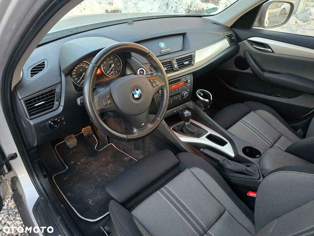 BMW X1 sDrive20i xLine - 9