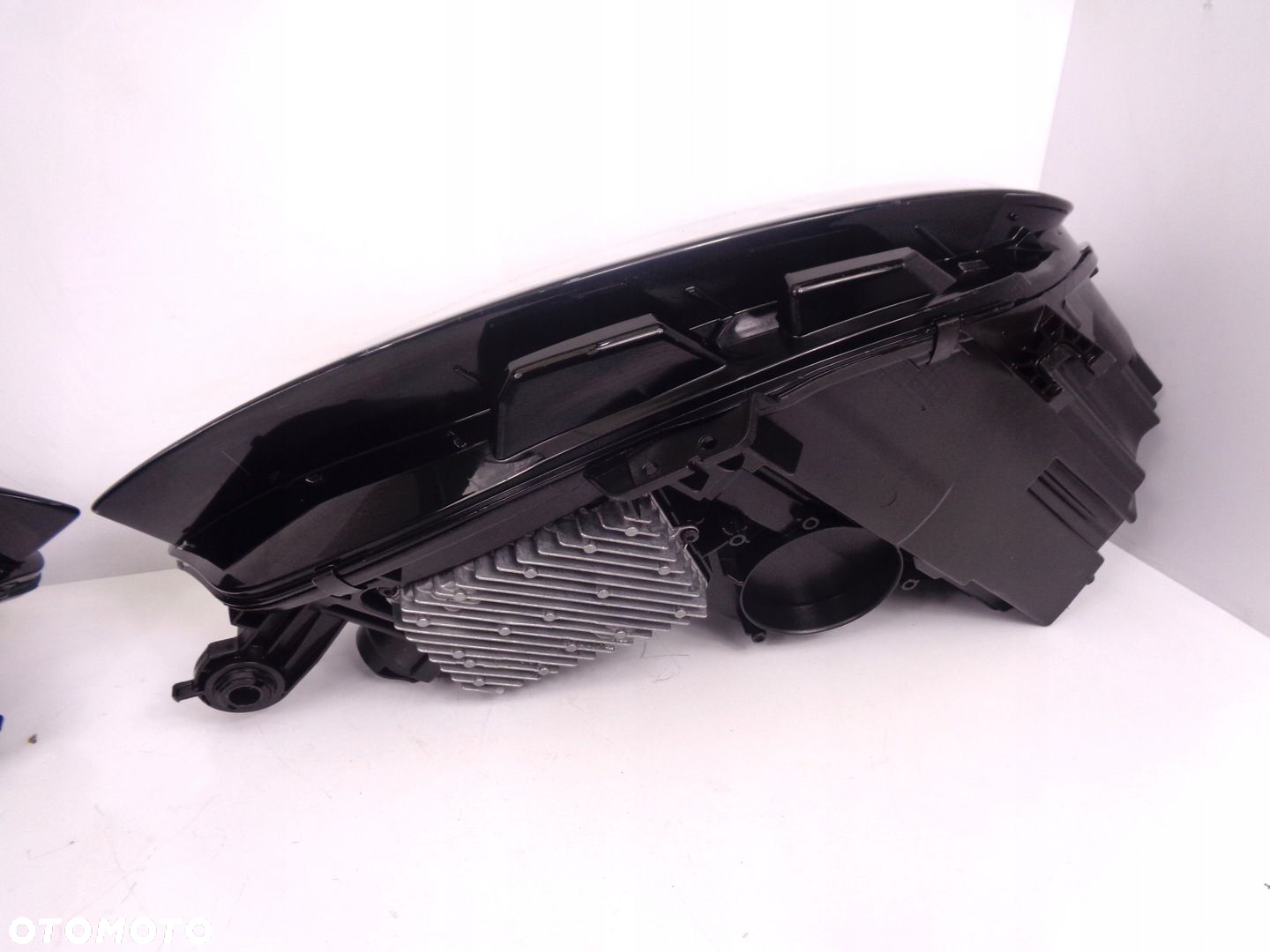 AUDI A4 B9 LIFT LAMPY MATRIX 8W0941036E 8W0941035E - 6