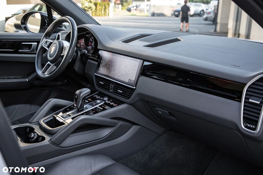 Porsche Cayenne Platinum Edition - 22