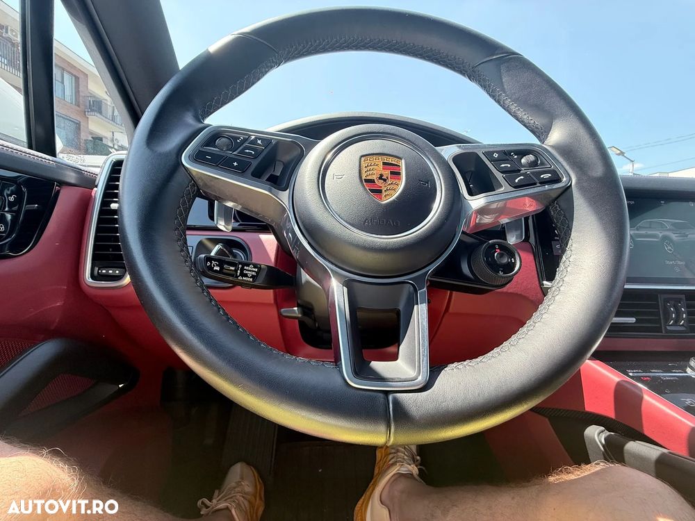 Porsche Cayenne S - 23