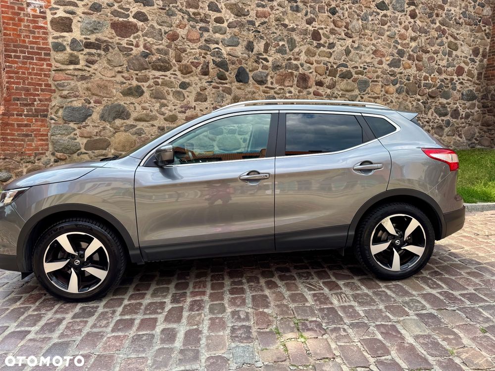 Nissan Qashqai 1.2 DIG-T N-Connecta EU6 - 33