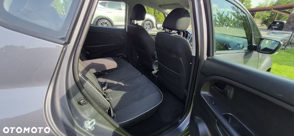 Kia Venga 1.6 L - 13