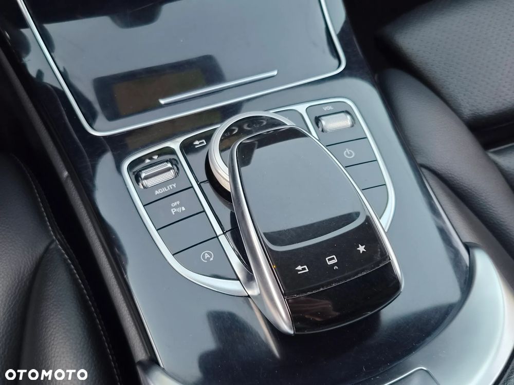 Mercedes-Benz Klasa C 200 (BlueTEC) d 7G-TRONIC AMG Line - 16