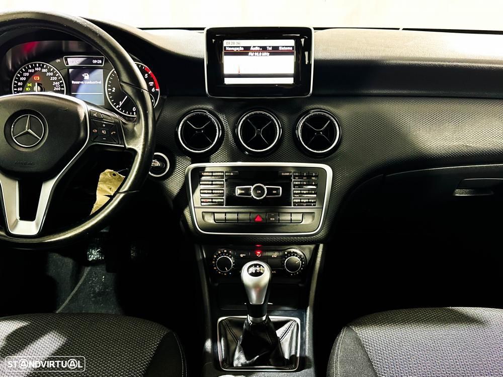 Mercedes-Benz A 180 CDI BlueEFFICIENCY Edition - 22