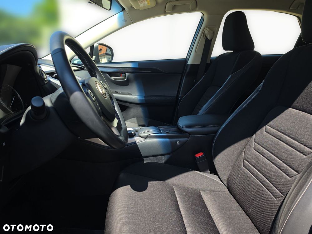 Lexus NX 300h Elite AWD - 22
