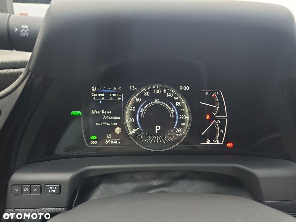 Lexus ES 2025