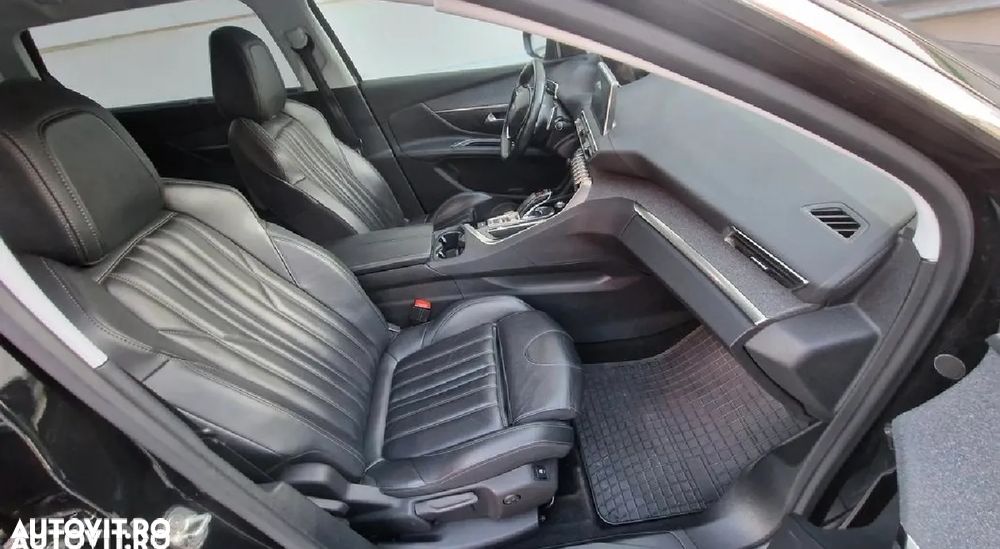 Peugeot 5008 PureTech 130 EAT8 Stop & Start Allure Business-Paket - 24