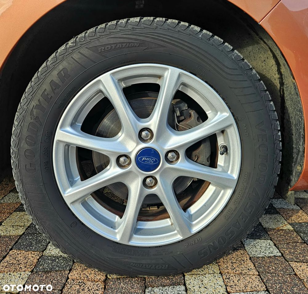 Ford Fiesta 1.1 S&S COOL&CONNECT - 17